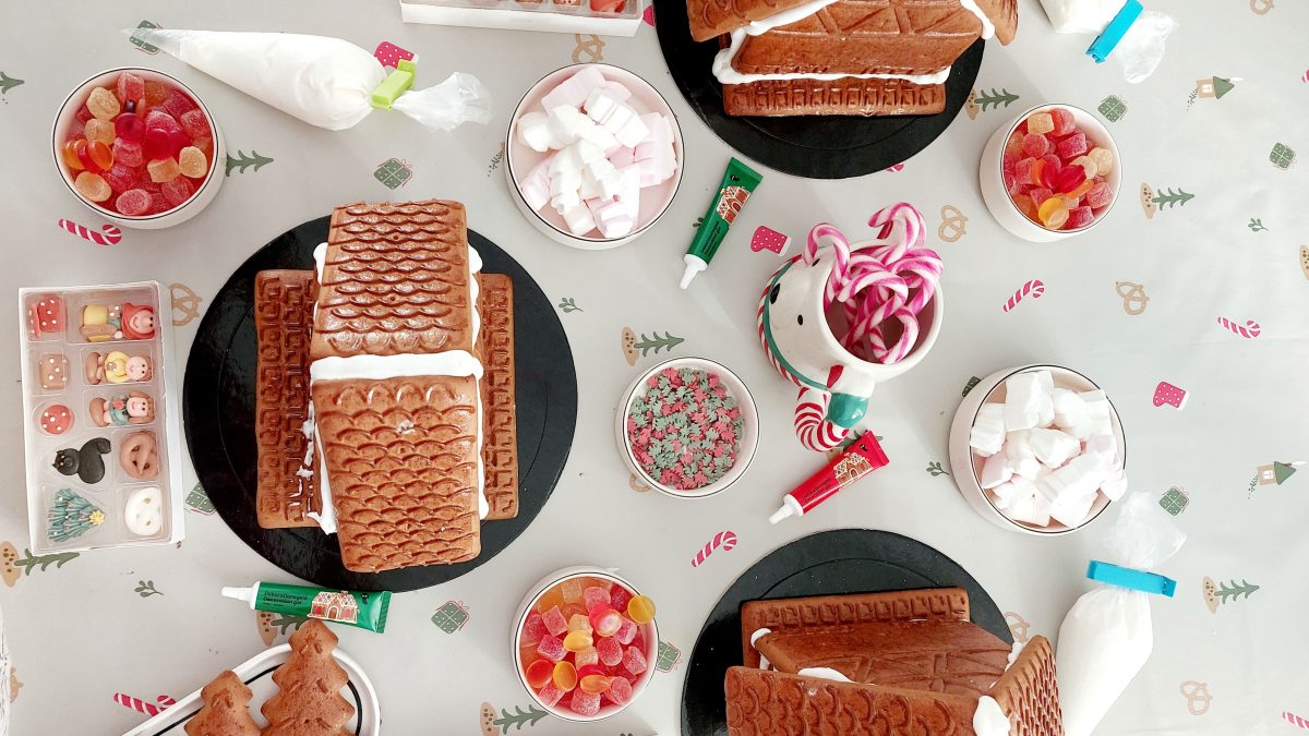 Πως να οργανώσεις ένα gingerbread house party